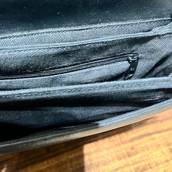 Nima Crossbody Purse Bag - Picture 6 of 9